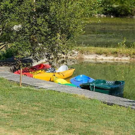 Au Milieu De La Foret Avec A Proximite Villa *